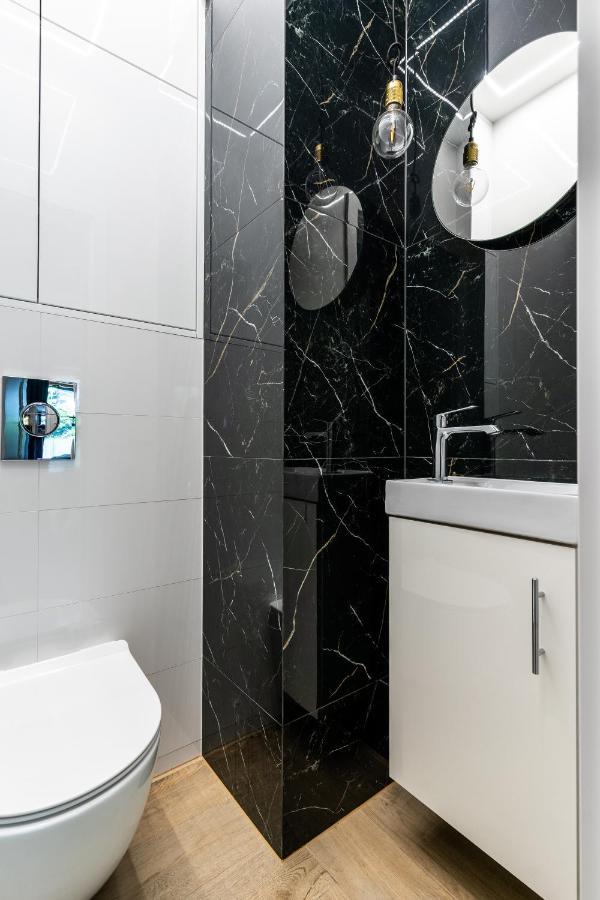 Luxury Apartments Mennica Residence - Golden Apartments - City Center Varsovia Exterior foto